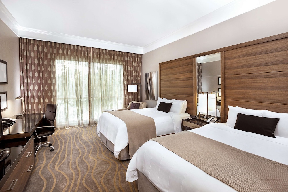 The Woodlands Resort, Curio Collection by Hilton 4/38