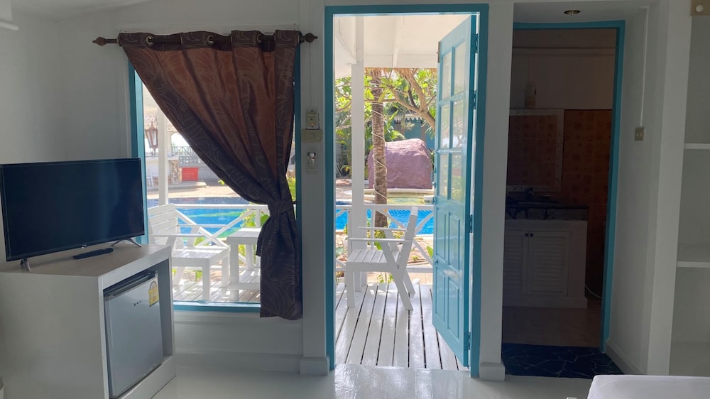 Sand Sea Beach Resort 11/46
