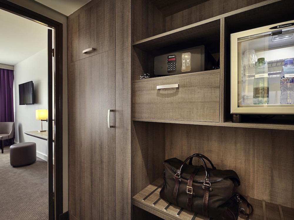 Mercure Versailles Paris Ouest 69/76
