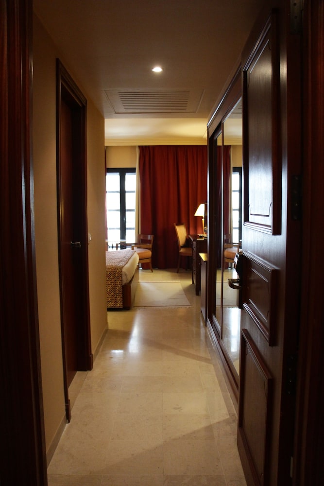 Hotel Le Consul 15/41
