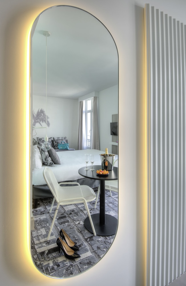 Ibis Styles Nice Centre Gare 24/67