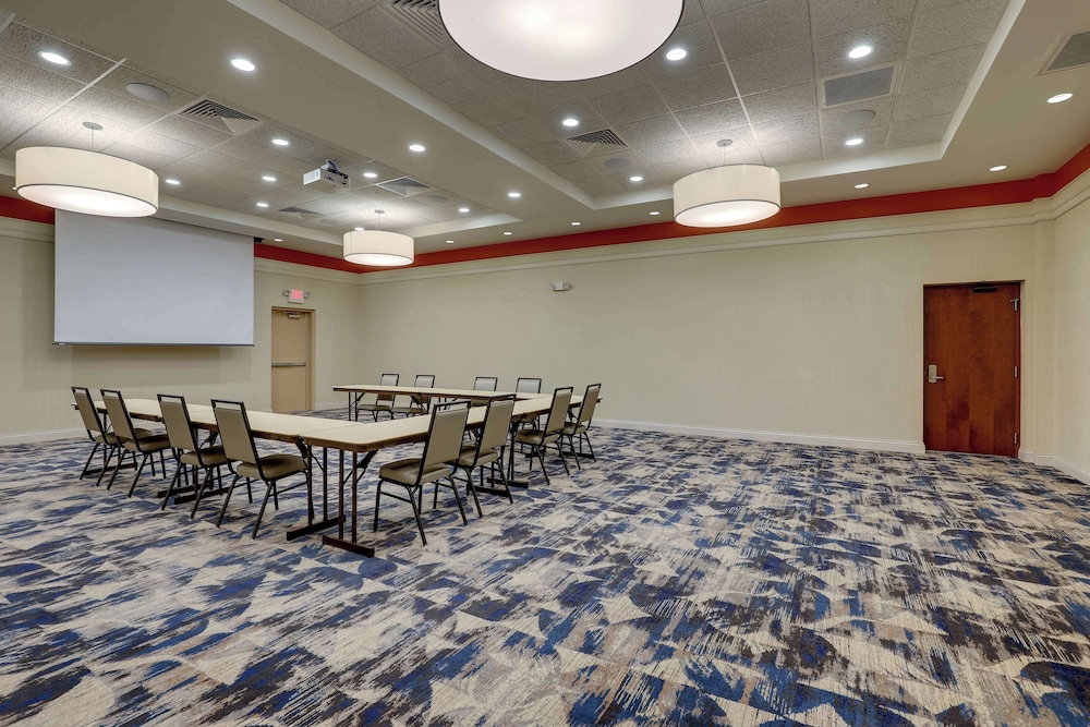 Drury Inn Suites Mt Vernon 45/50