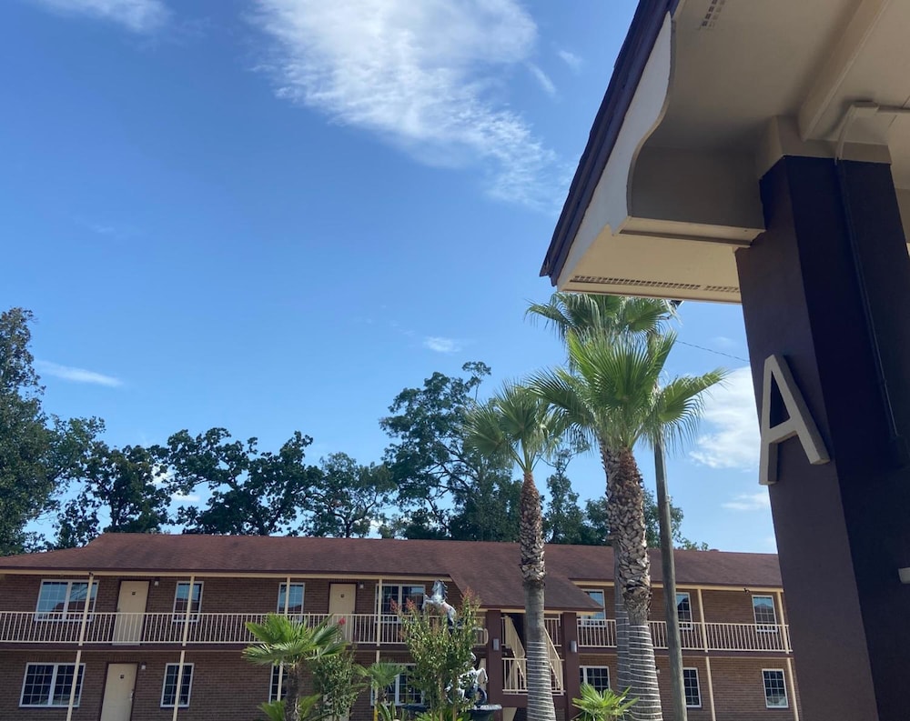 American Inn And Suites 3/47