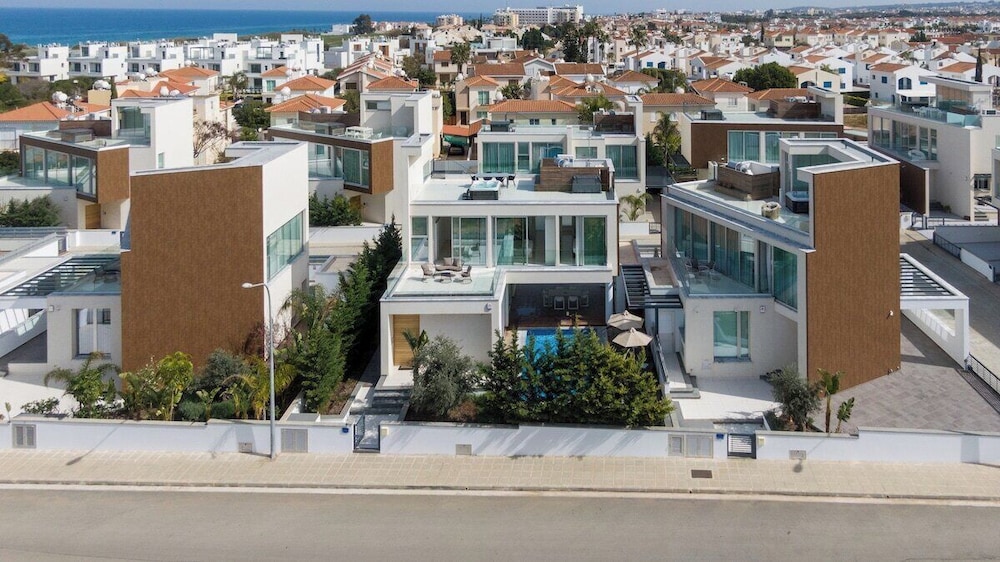 Sunrise Seaview Villas 5/49