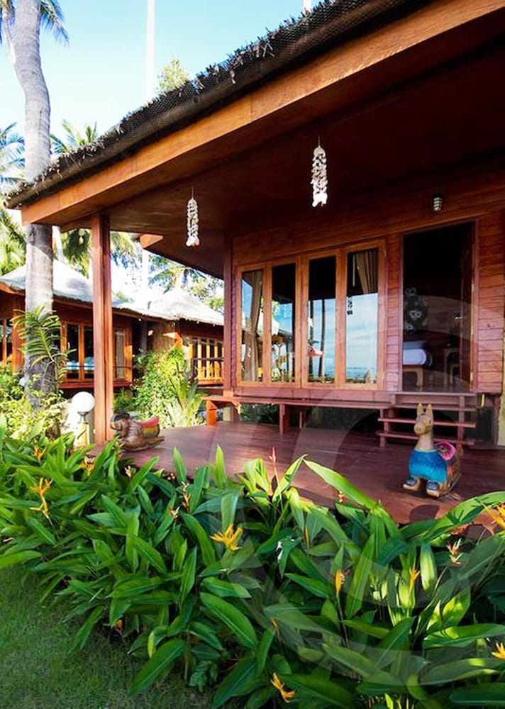 Lipa Bay Resort 53/55