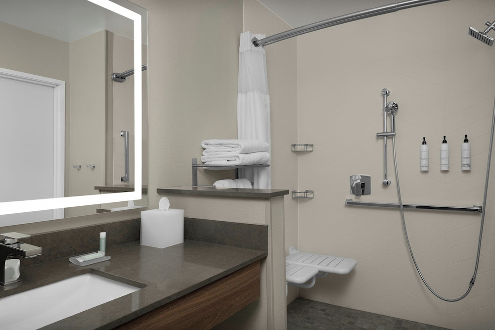 Fairfield By Marriott Inn & Suites Weldon 38/41