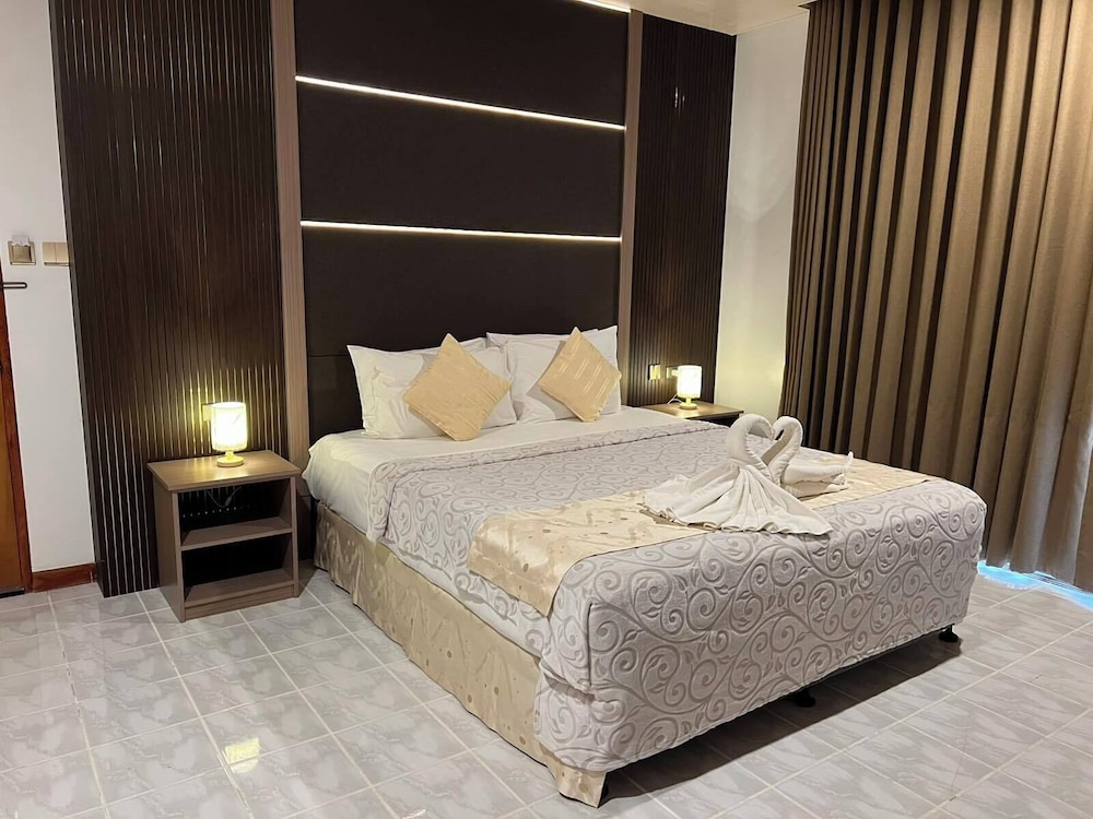 Linaw Beach Resort 20/73