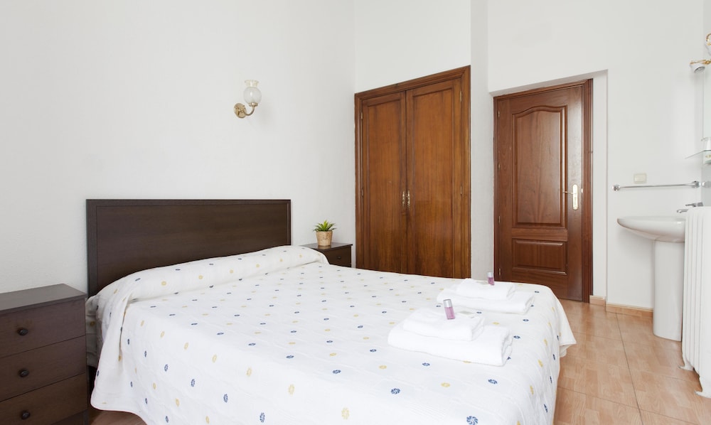 Hostal Condestable 10/31