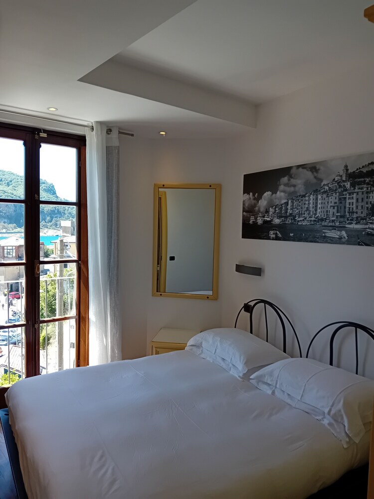 Hotel Paradiso 15/51