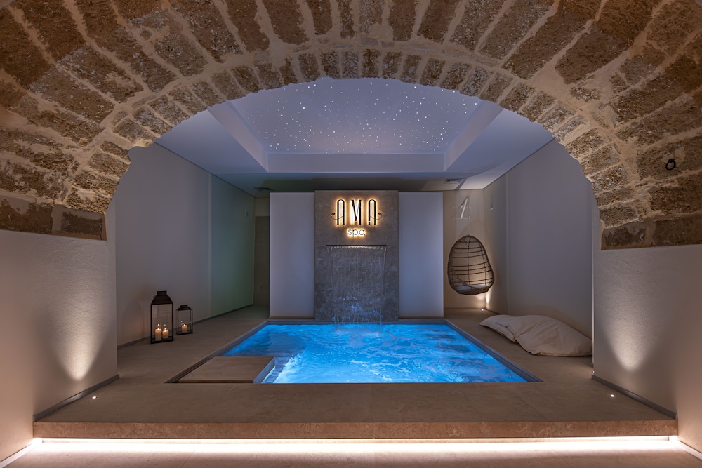 Costamante Suites & Spa 25/50