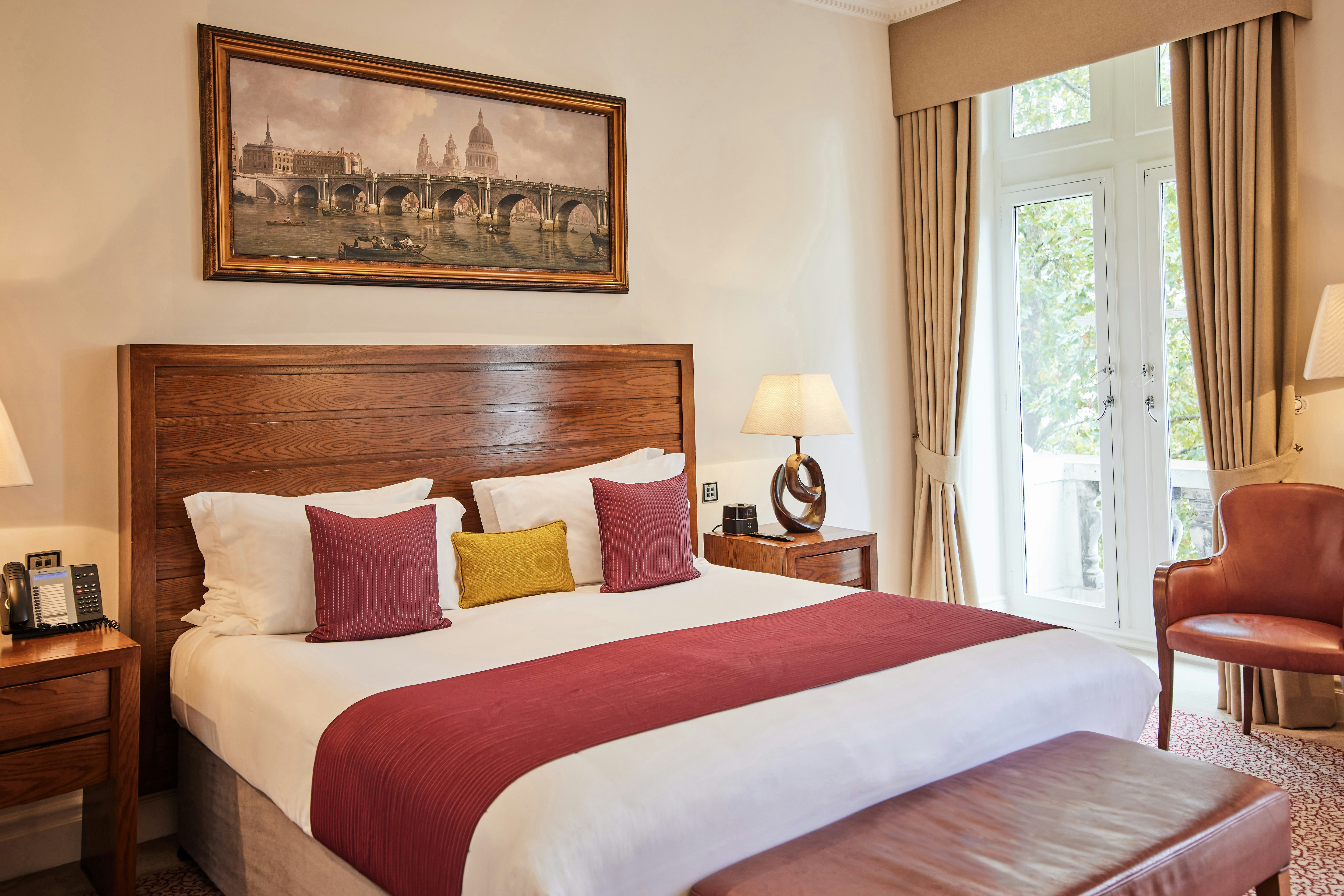 Garden View, king bed