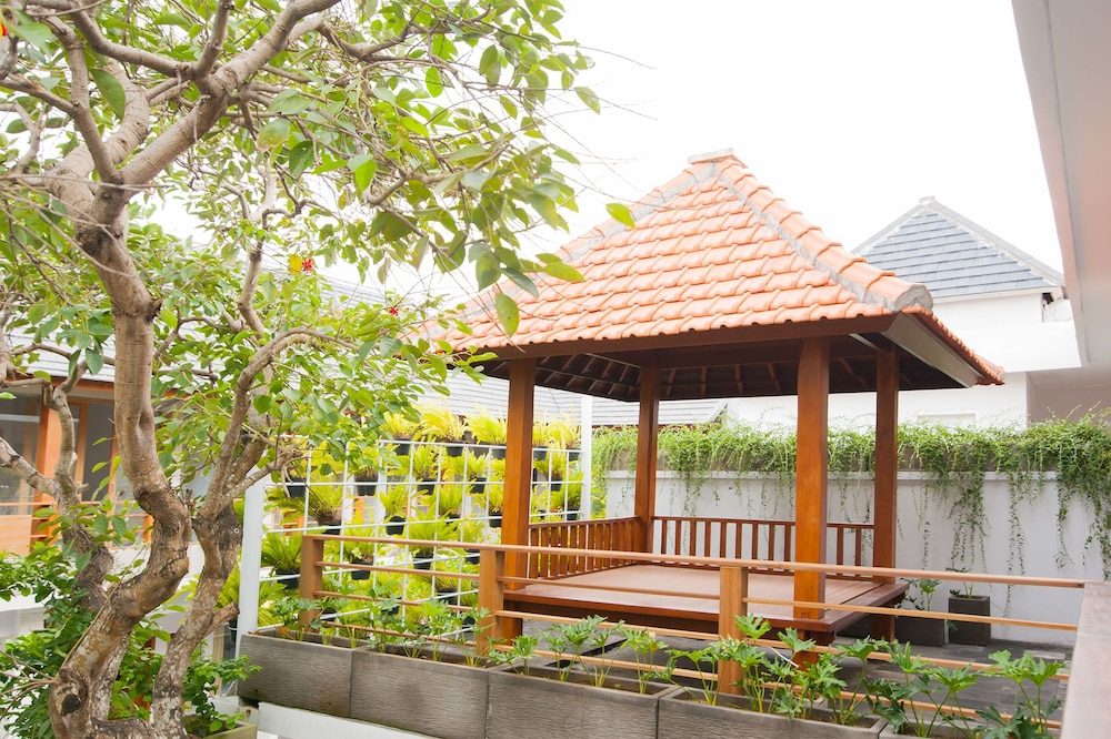 Apple Villa & Suite Seminyak 66/73
