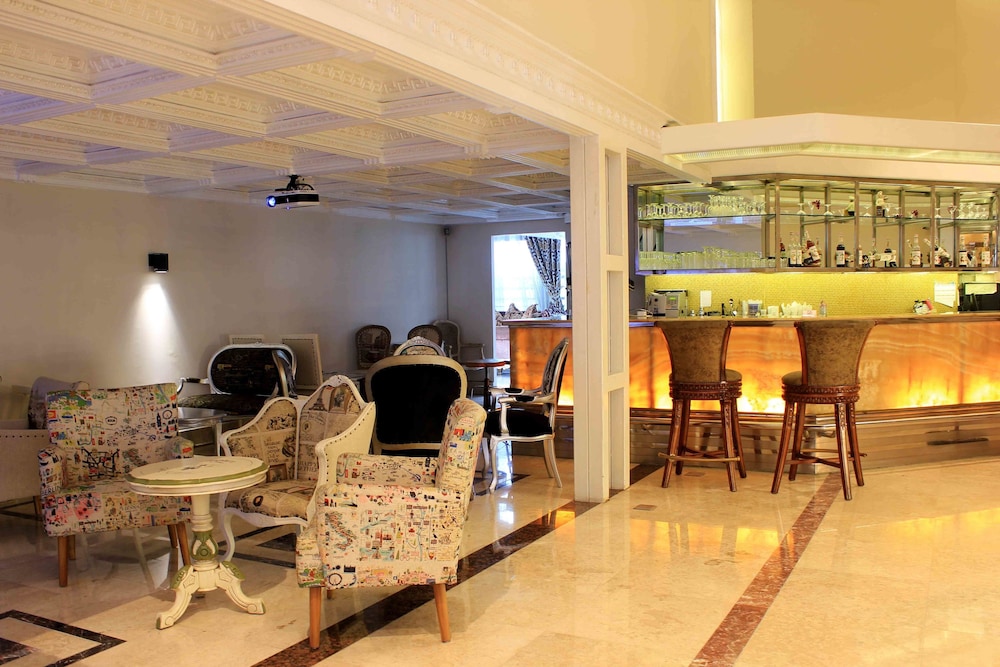 Amos Cozy Hotel 59/66
