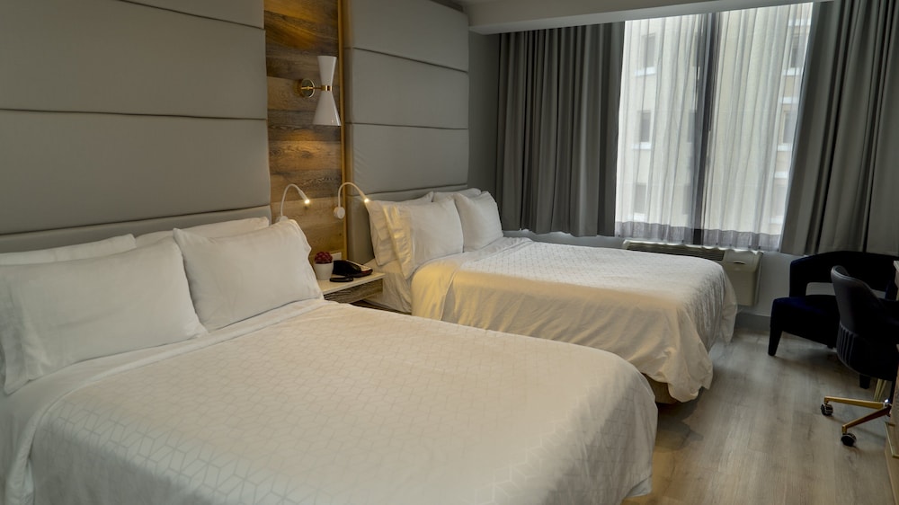 Holiday Inn Express San Juan Condado 25/59