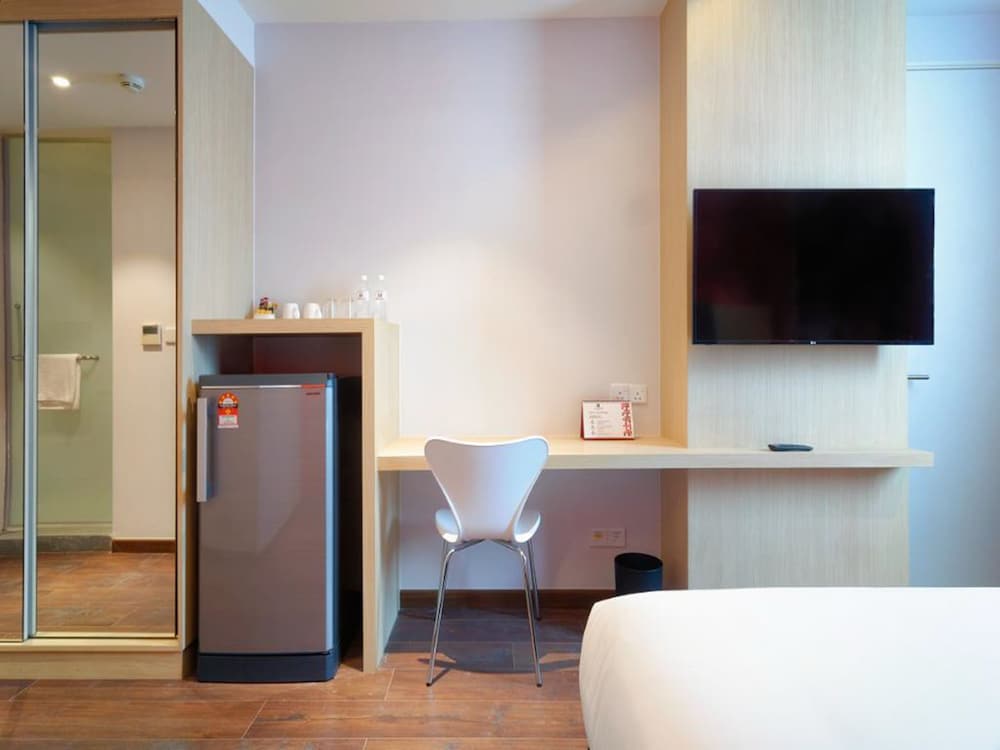 The Klagan Riverson Hotel & Residence 27/34