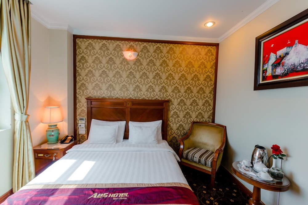 A25 Phan Dinh Phung Hotel 16/60