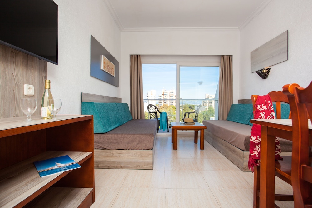 Ben Hur Apartments 43/74