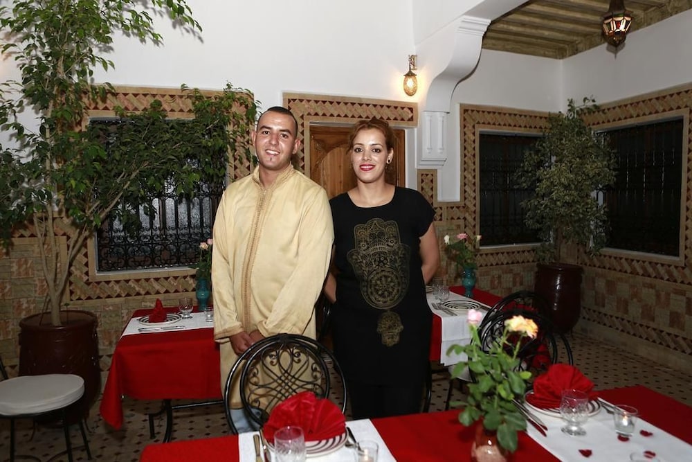 Amour d'auberge 3/36