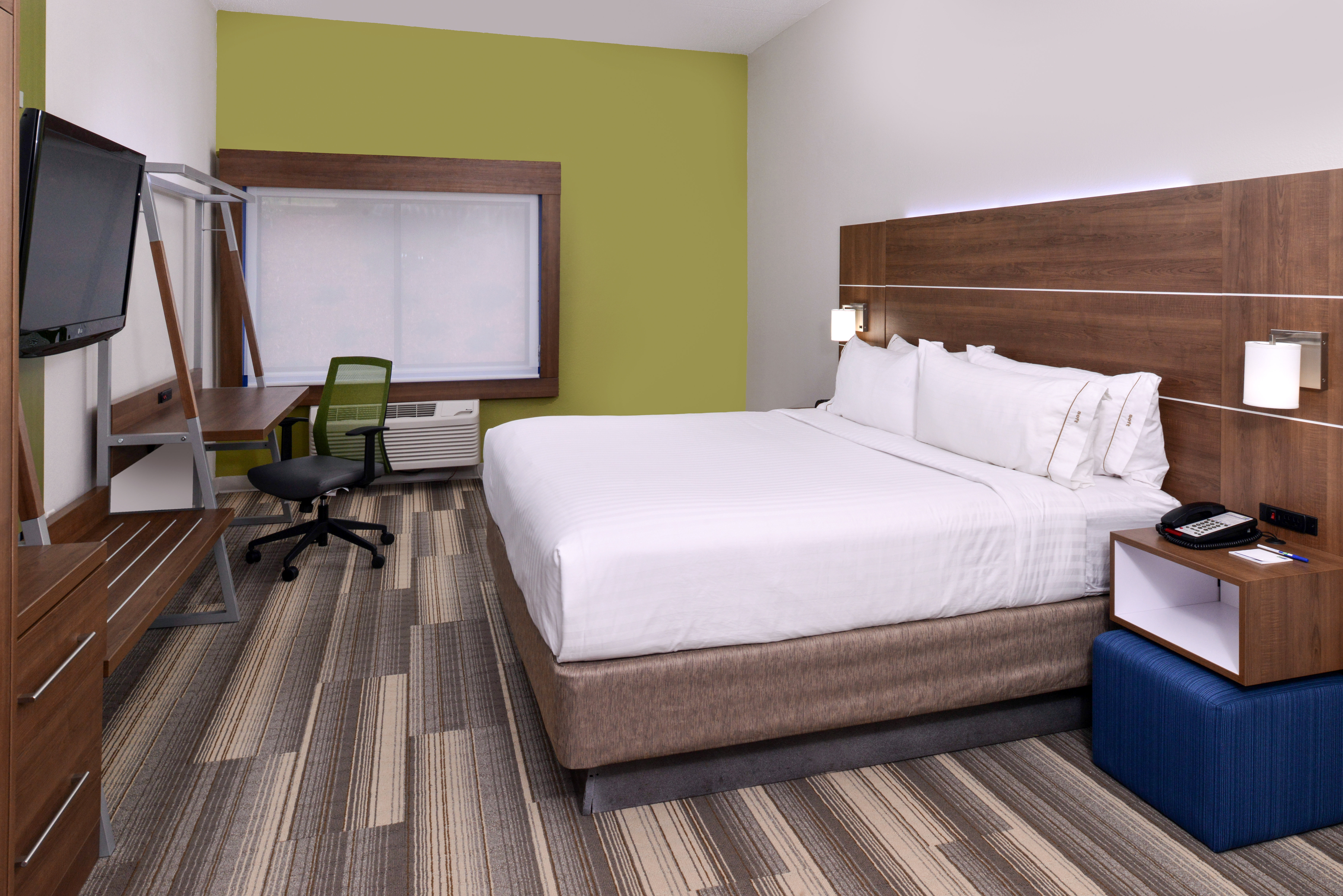 Holiday Inn Express Suites Raleigh Ne Medical Ctr Area 24/74