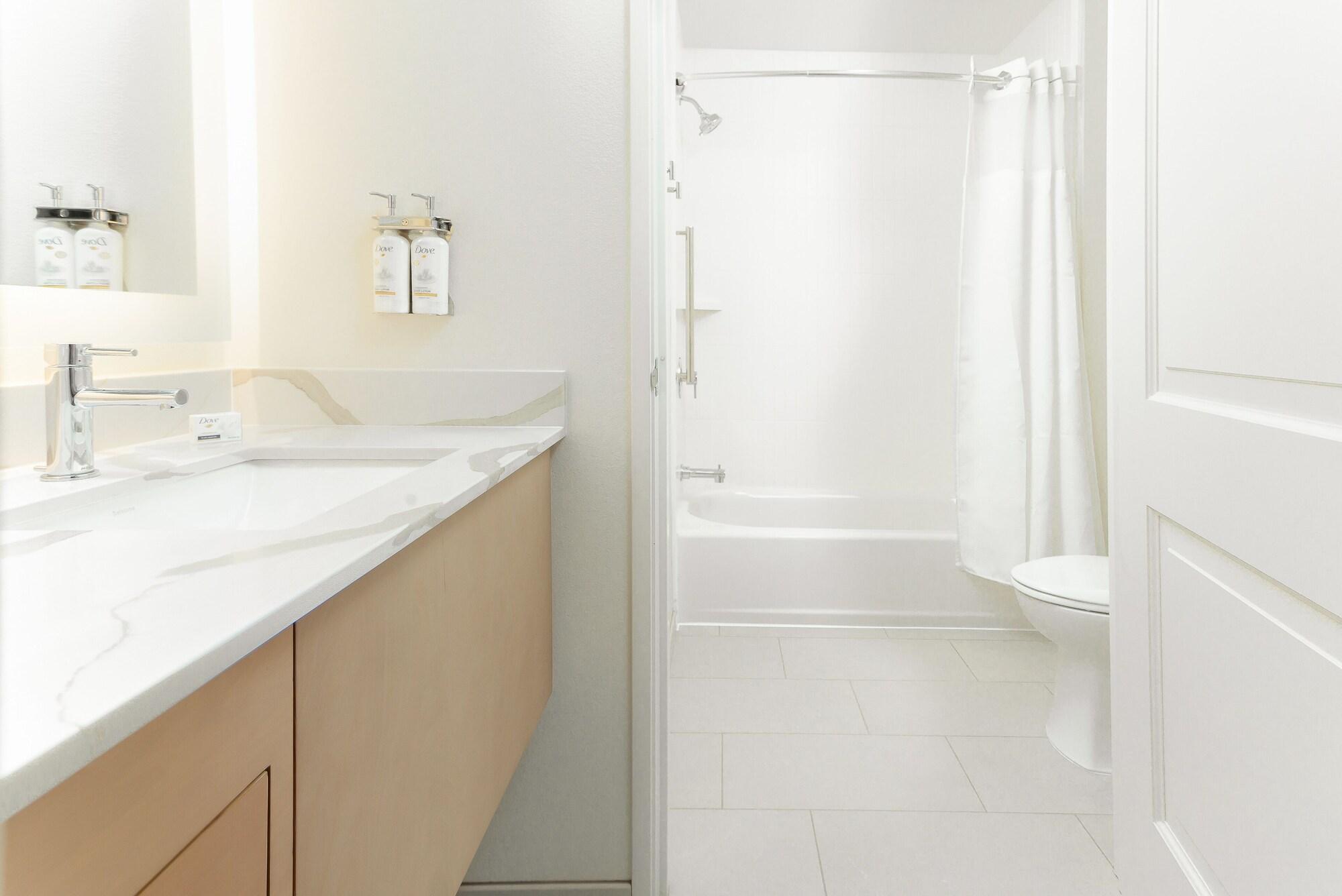 جناح بغرفة نوم واحدة بمطبخ