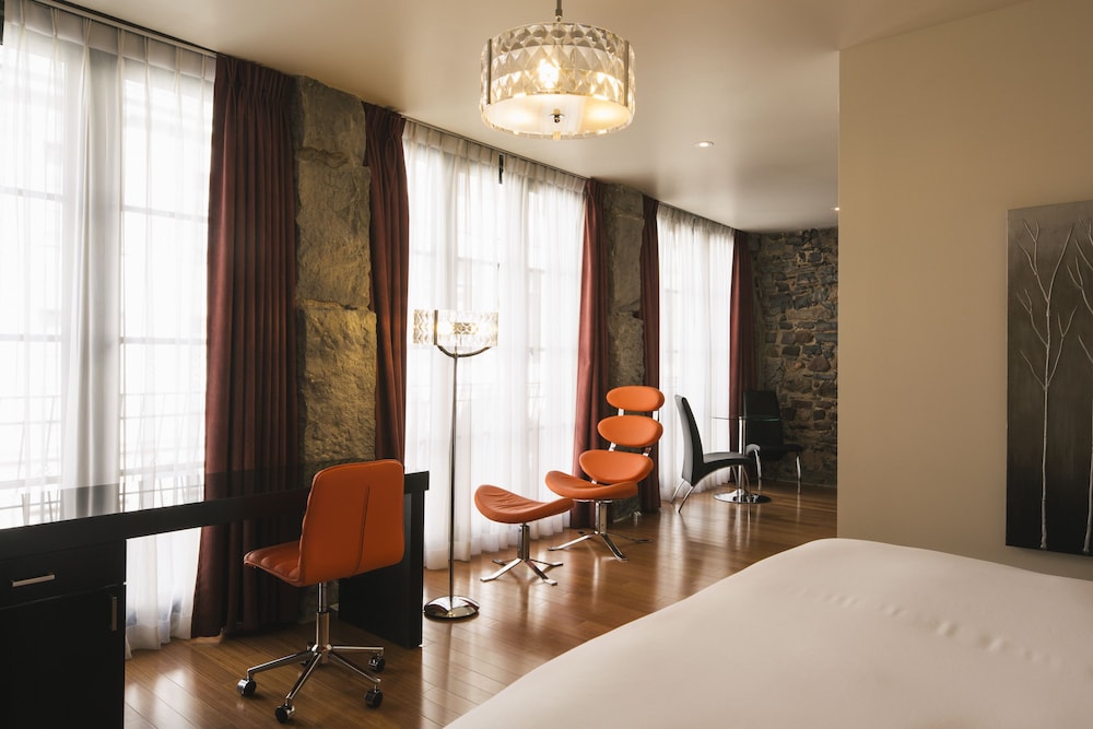 Le Petit Hotel 50/58