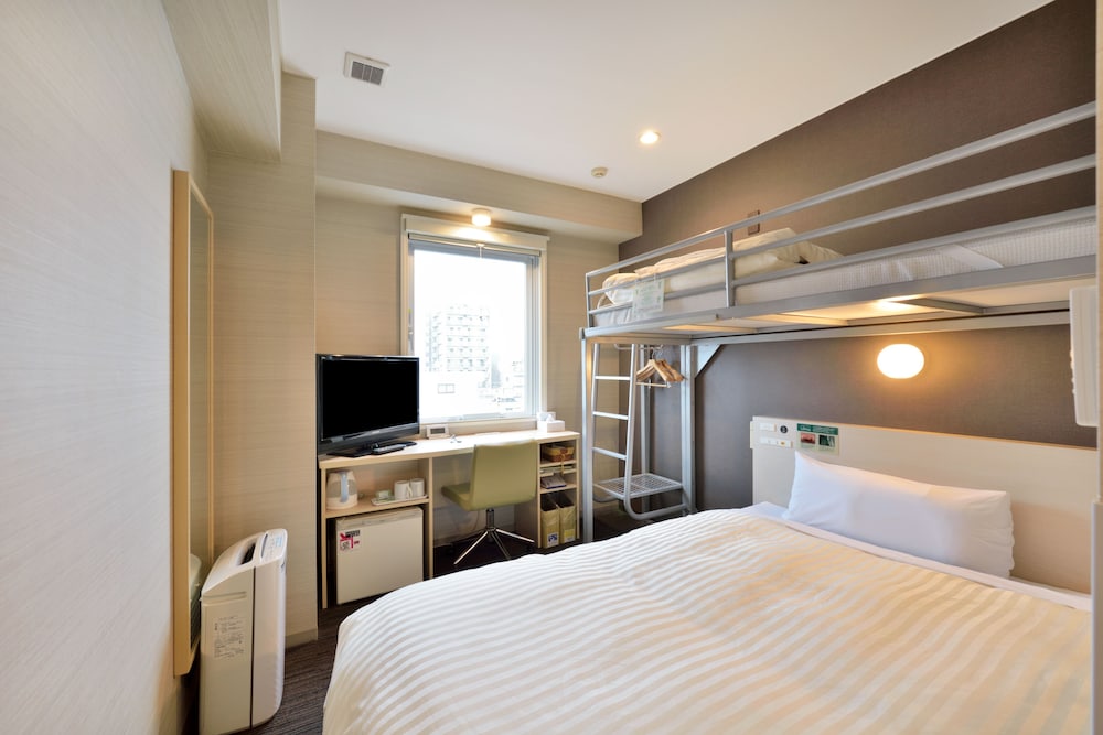 ROOM, DOUBLE AND BUNK BED