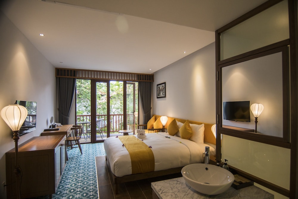 Vinh Hung Old Town Hotel 11/57