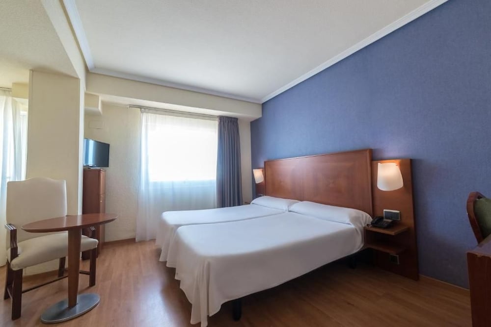 Apartamentos Torreluz 28/72