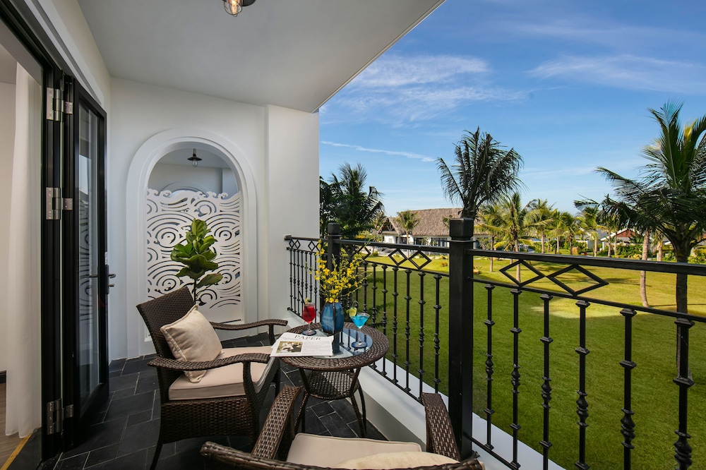 Bliss Hoi An Beach Resort and Wellness 31/49