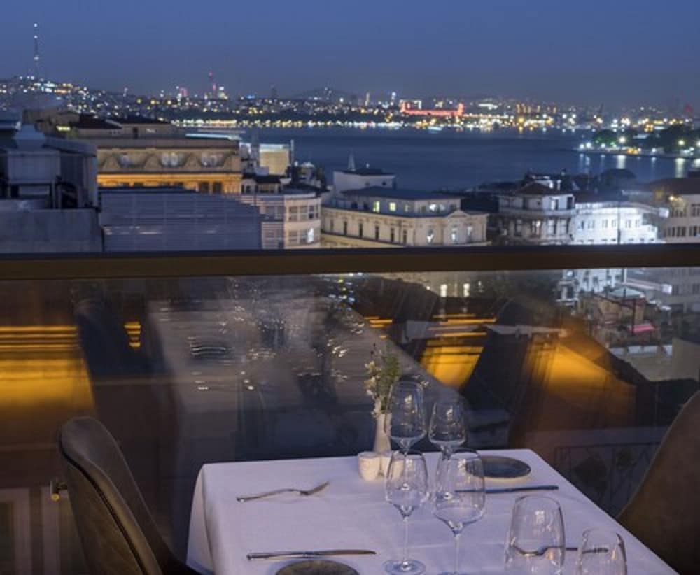 Azzap Hotel Galata 33/45