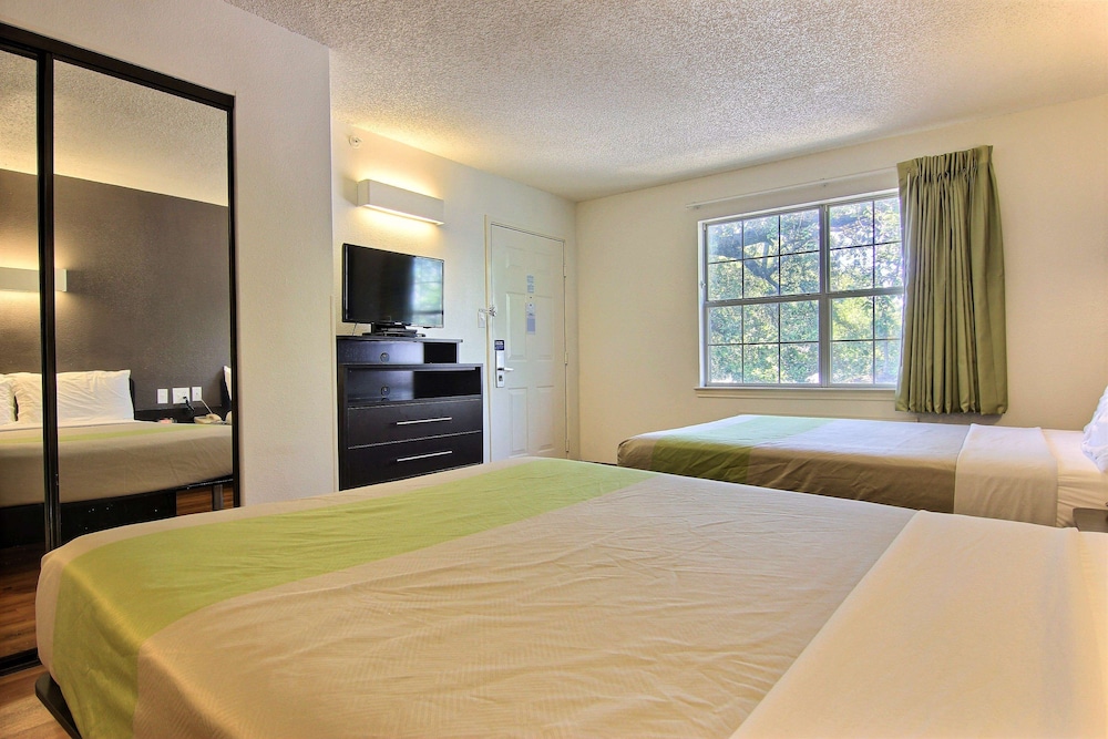 Studio 6 Extended Stay - Austin, TX - Northwest 25/49