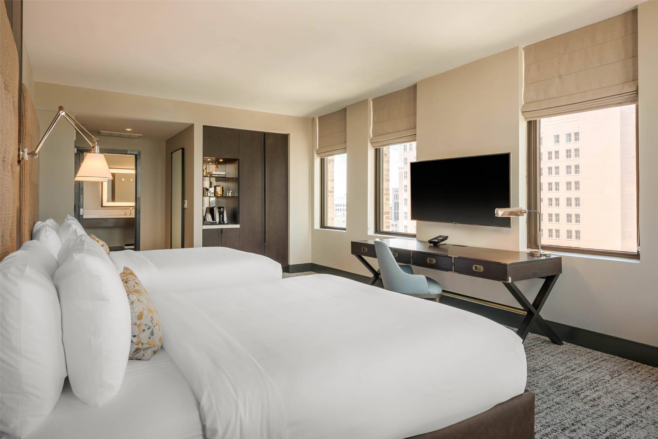 Cambria Hotel Houston Downtown Convention Center 7/25