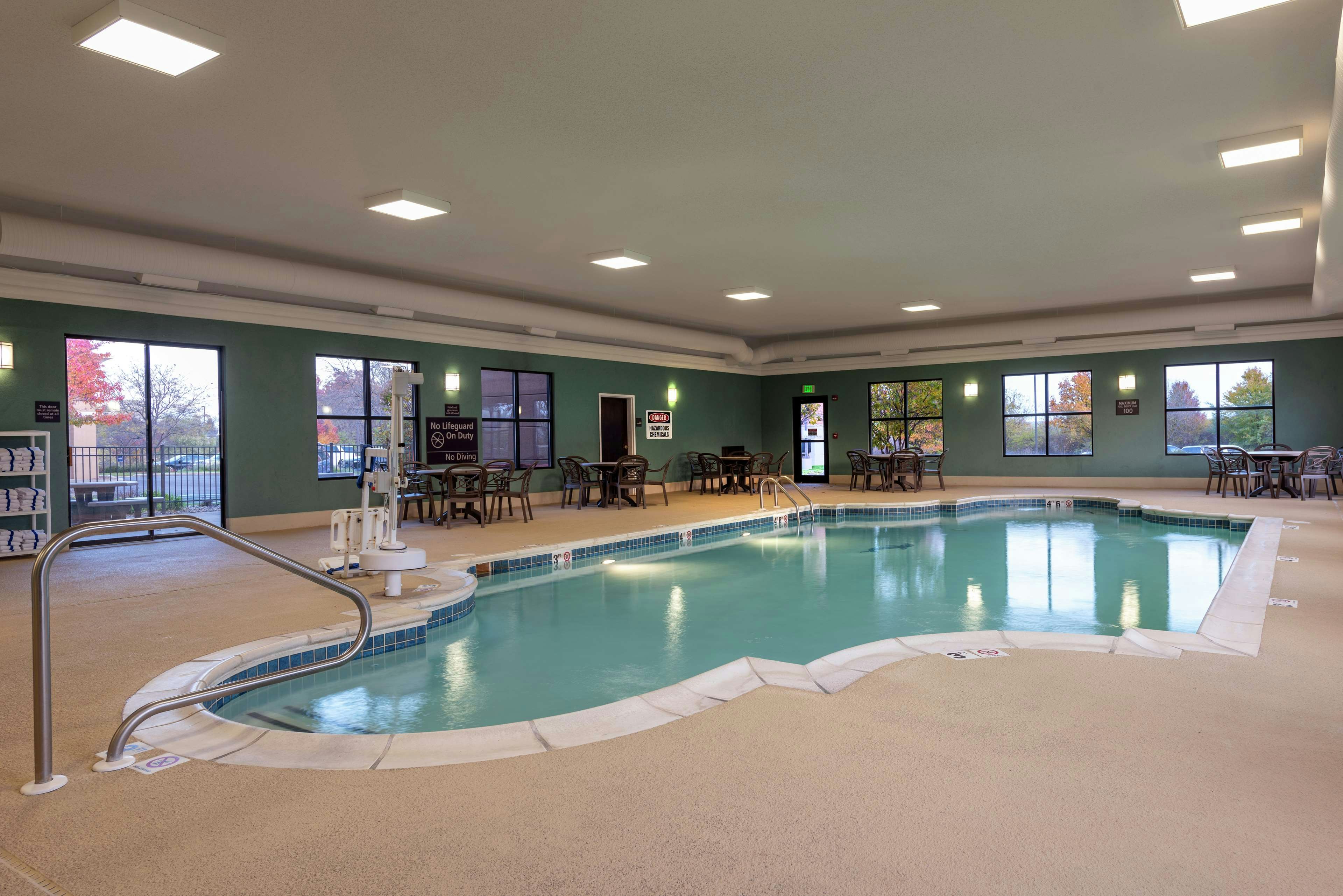 Hampton Inn & Suites Valparaiso 46/81