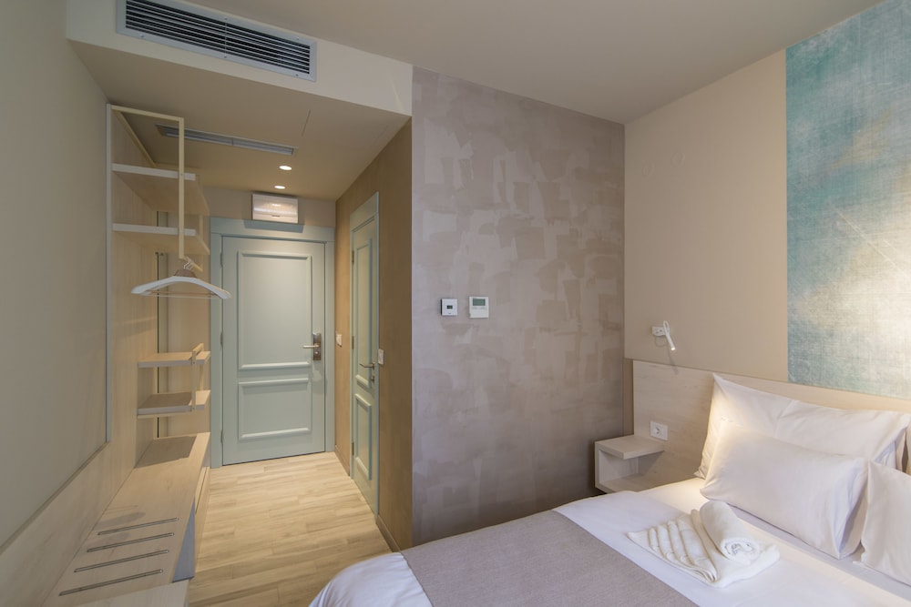 Garni Hotel D10 26/66