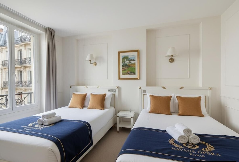COMFORT, QUADRUPLE, 2 DOUBLE BEDS