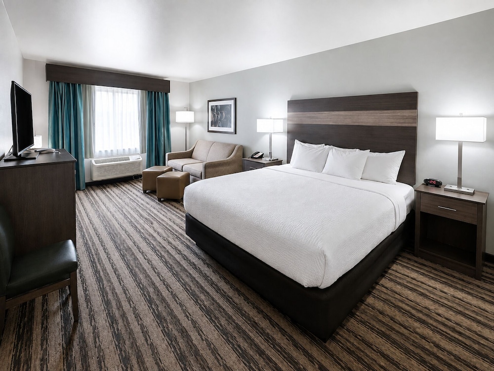 GrandStay Hotel and Suites 16/63