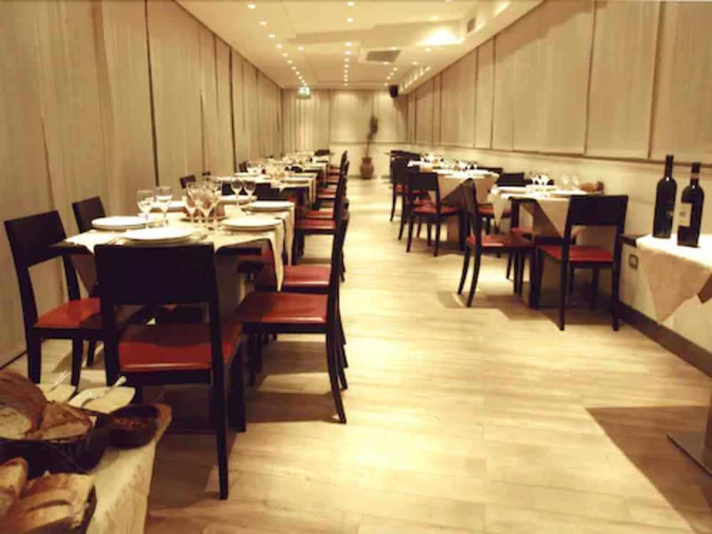 Hotel Palace 2000 40/60