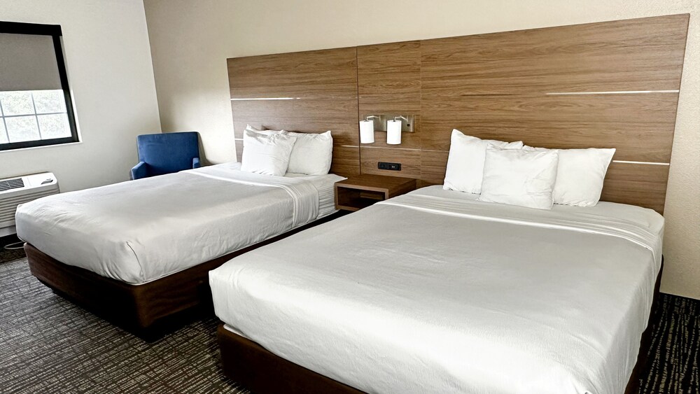 Estherville Hotel Amp Suites 8/50