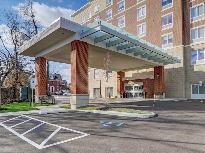 Hampton Inn & Suites Cincinnati Midtown Rookwood 25/26