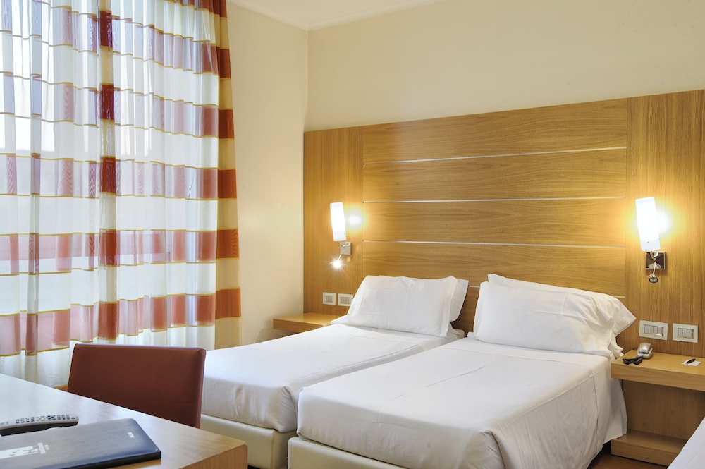 COMFORT, DOUBLE OR TWIN BED