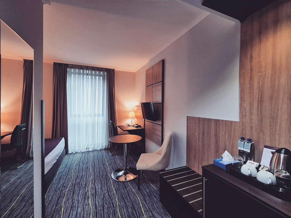 Mercure Tetovo 55/72