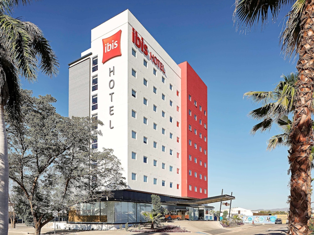ibis Culiacan 3/50