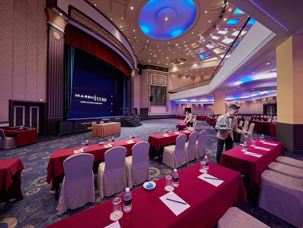 Mardhiyyah Hotel And Suites 45/52