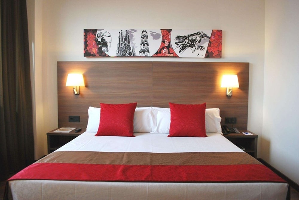 ROOM, SINGLE
