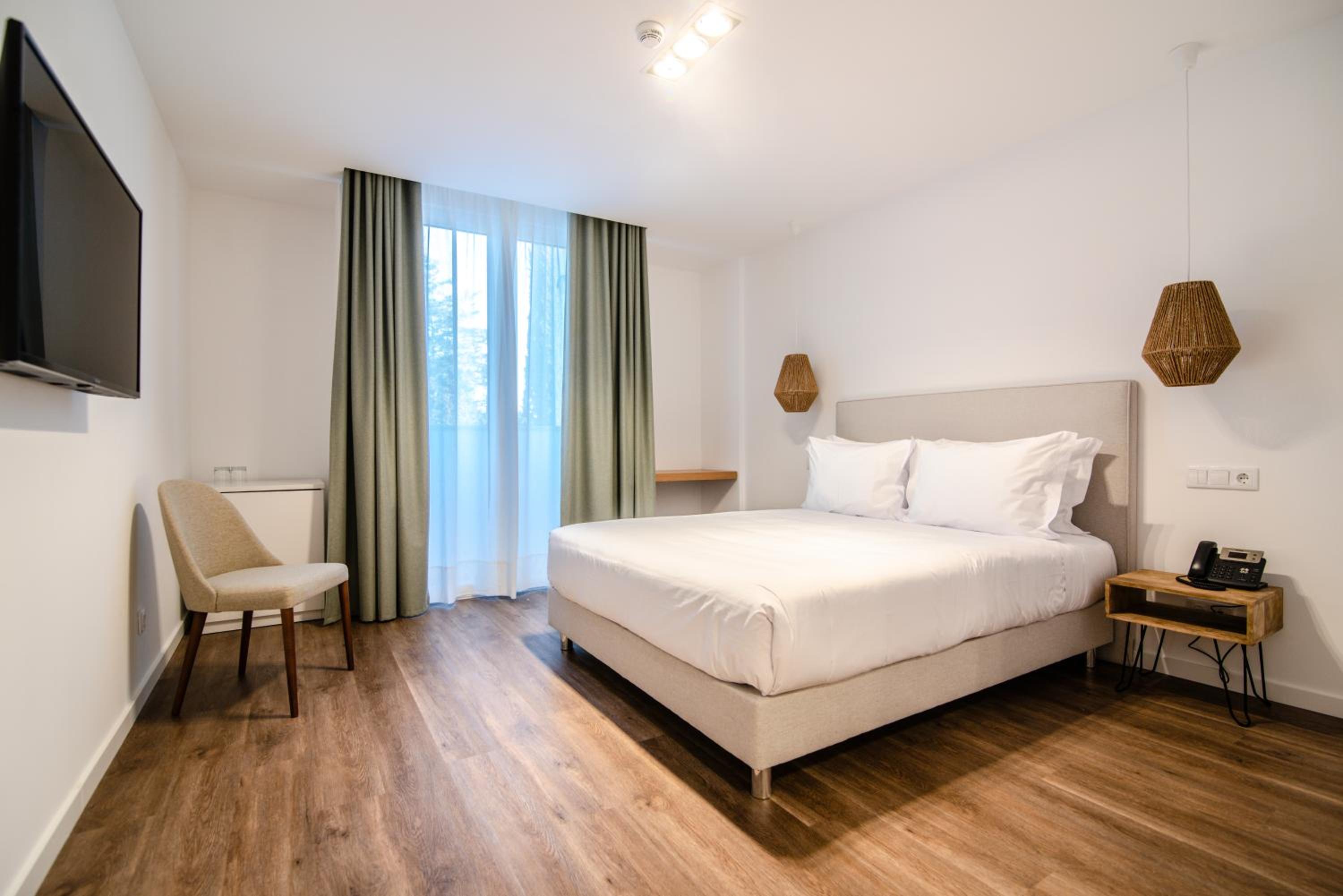 Serpa Hotel 7/50