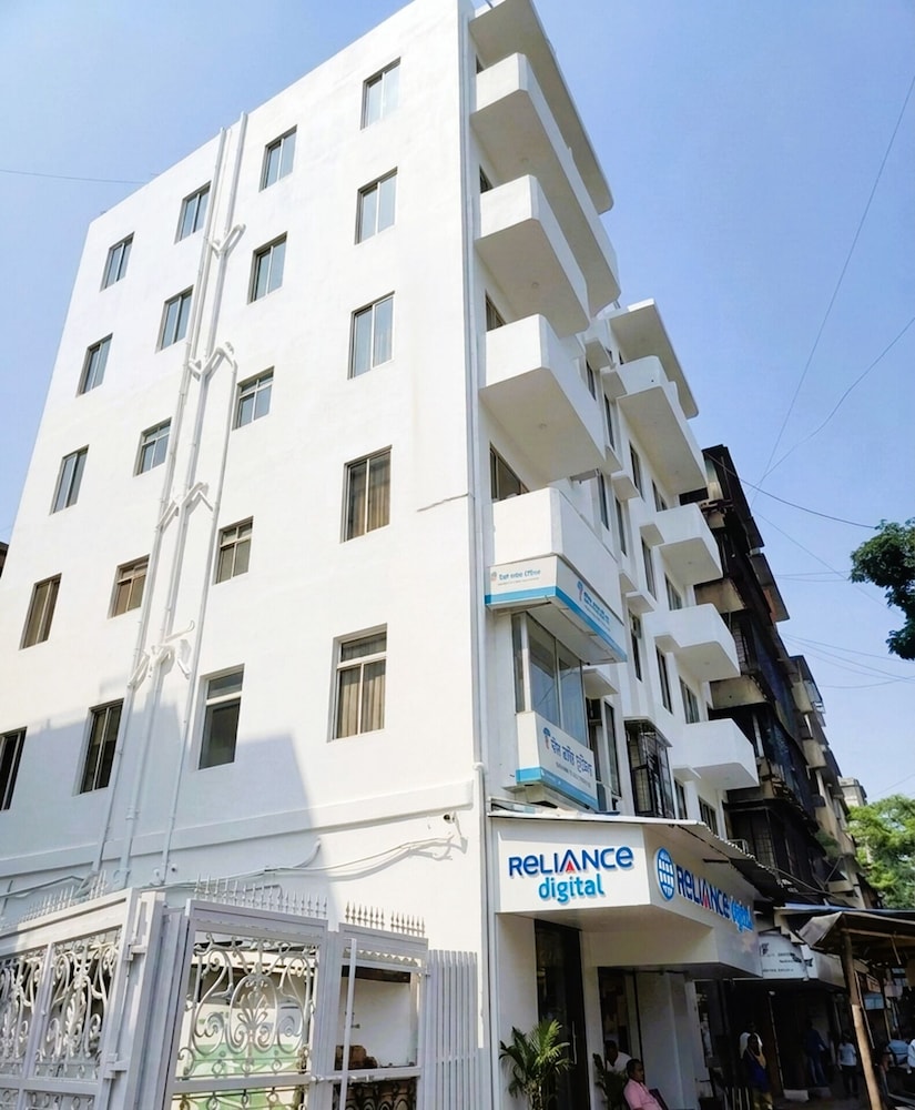 Hotel National 4/50