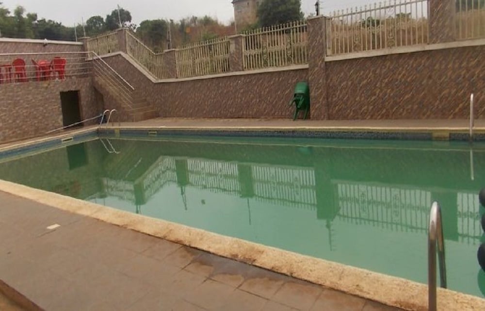 Grace Manor Hotels And Suites 15/23