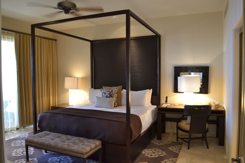 Hacienda Beach Club And Residences 13/50