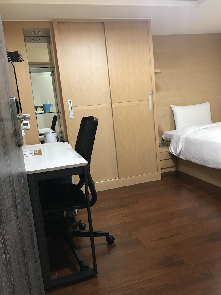 West 59 Inn 14/26