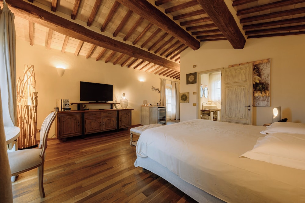 Capanna Suites 12/50
